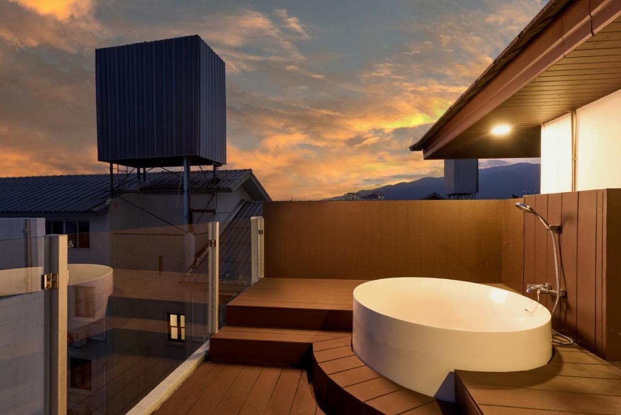 Be Phrasingh Hotel Chiang Mai Exteriör bild