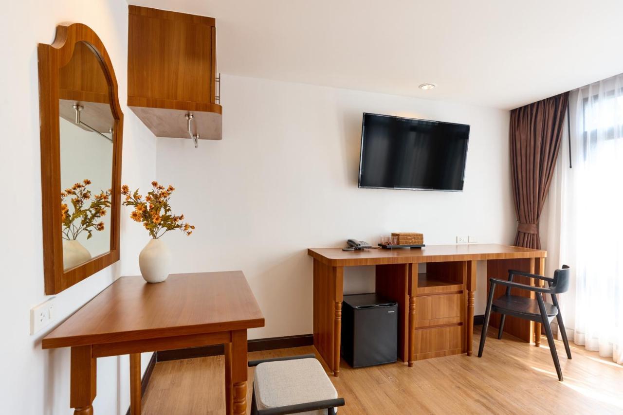 Be Phrasingh Hotel Chiang Mai Exteriör bild