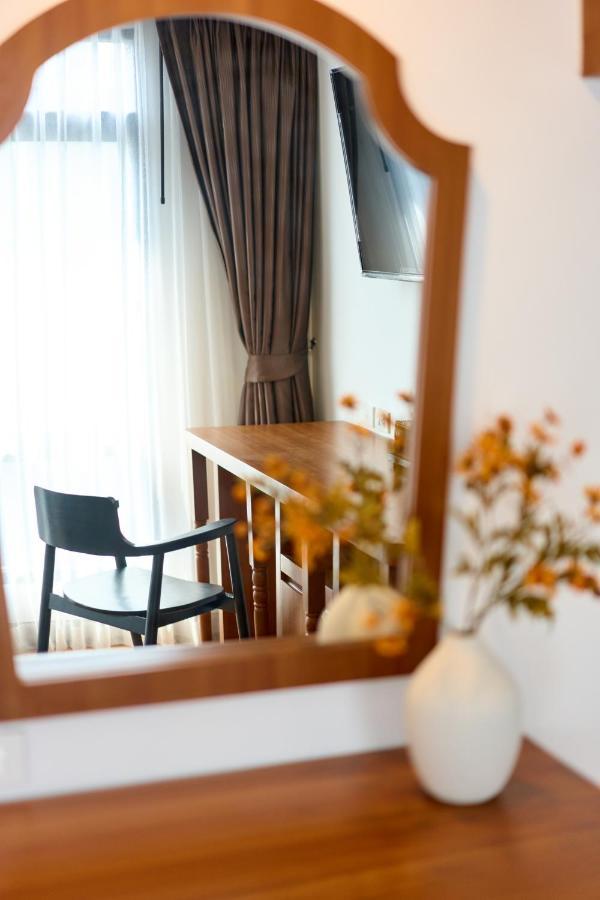 Be Phrasingh Hotel Chiang Mai Exteriör bild